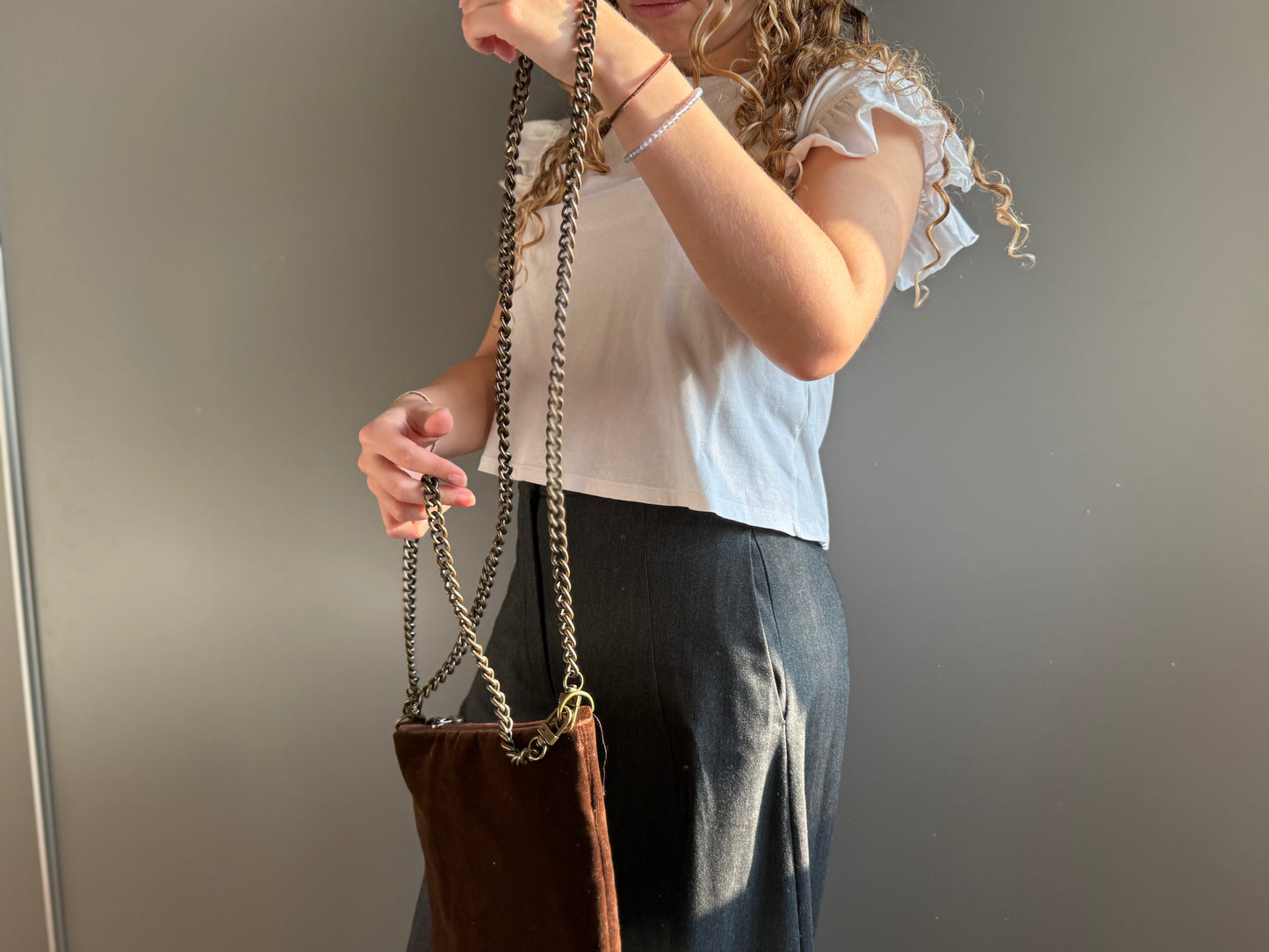 La Poshetta in velluto marrone bruciato