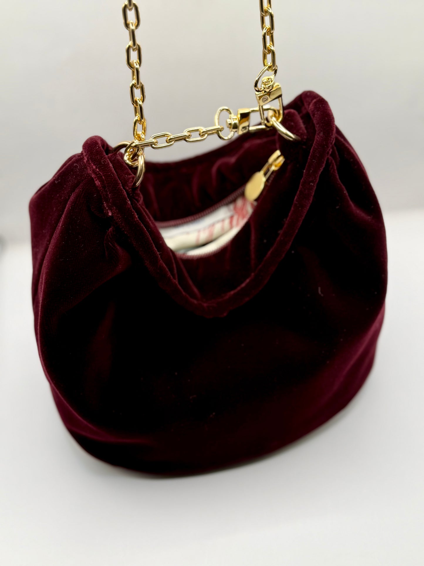 Bignè velluto porpora