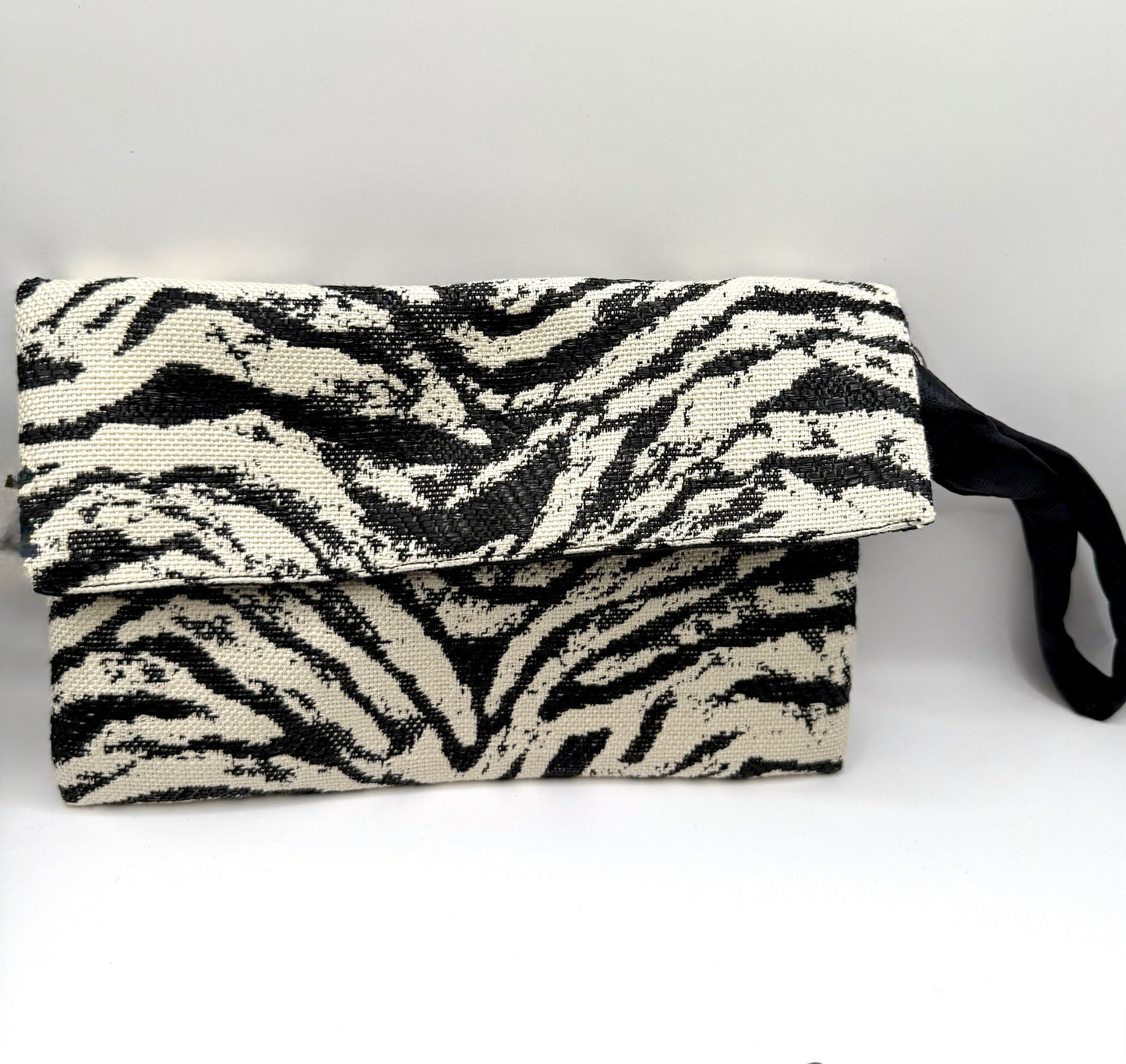Clutch jacquard bianca e nera