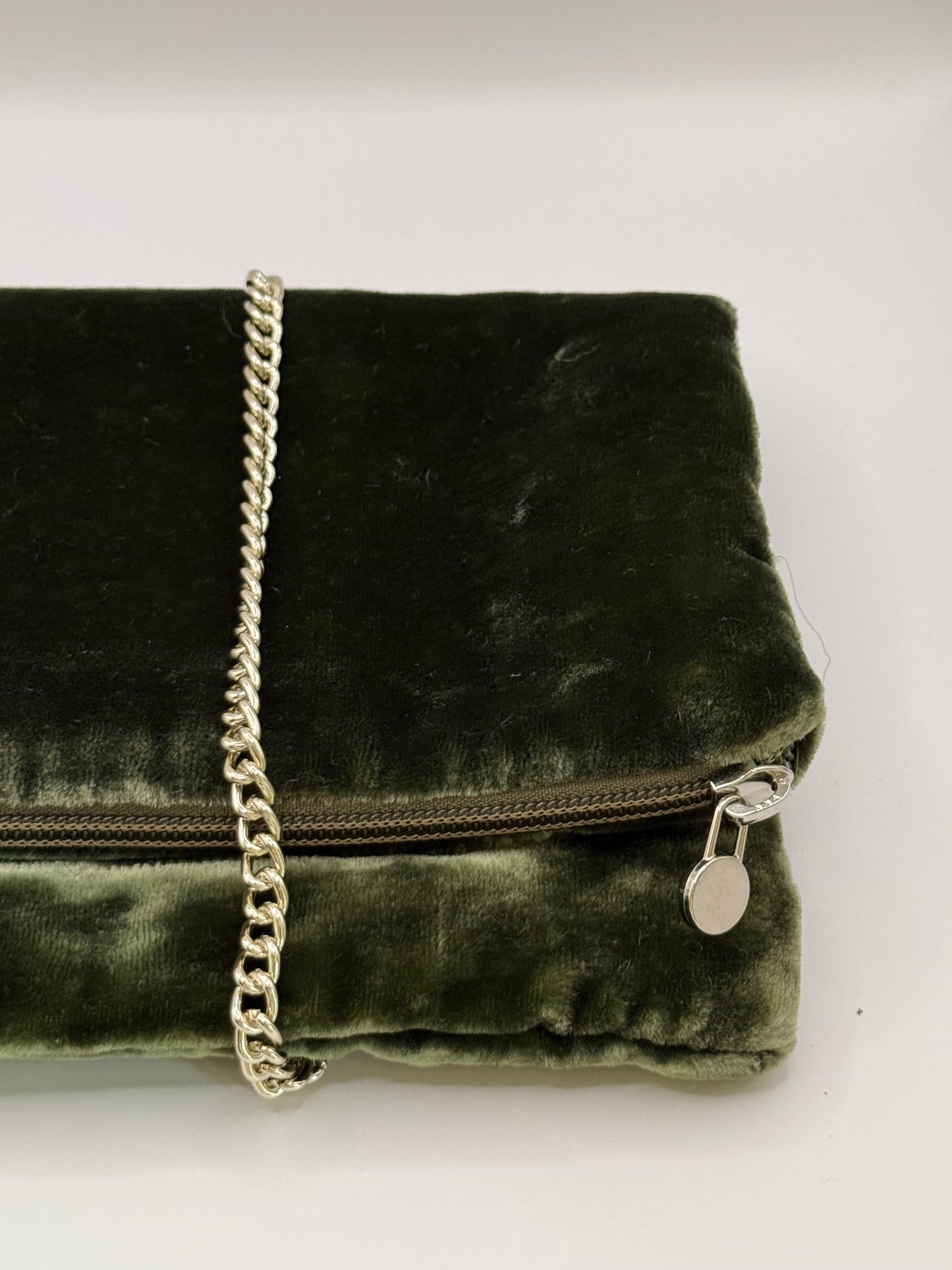 Zippy velluto verde muschio