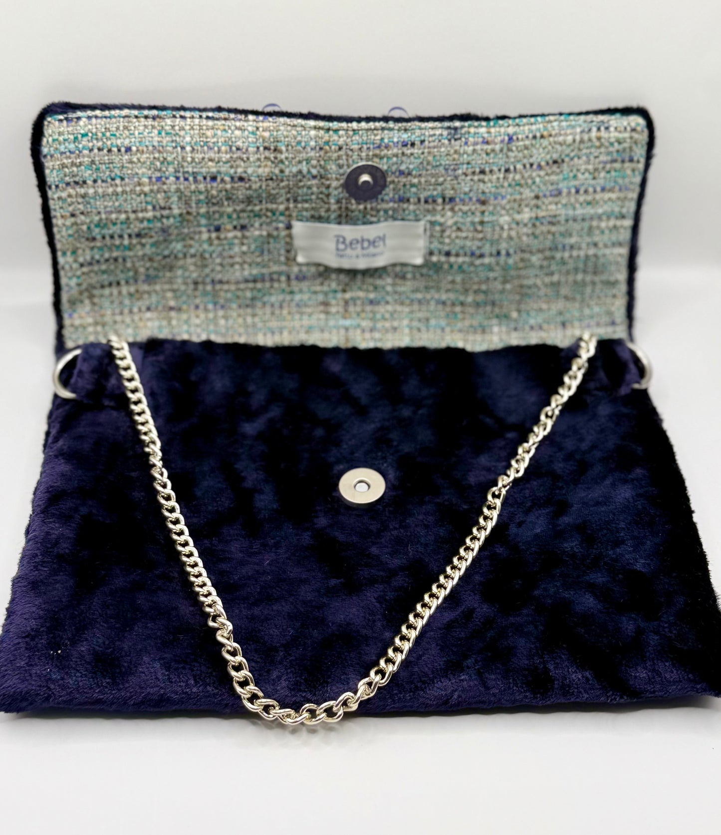 Clutch in velluto viola