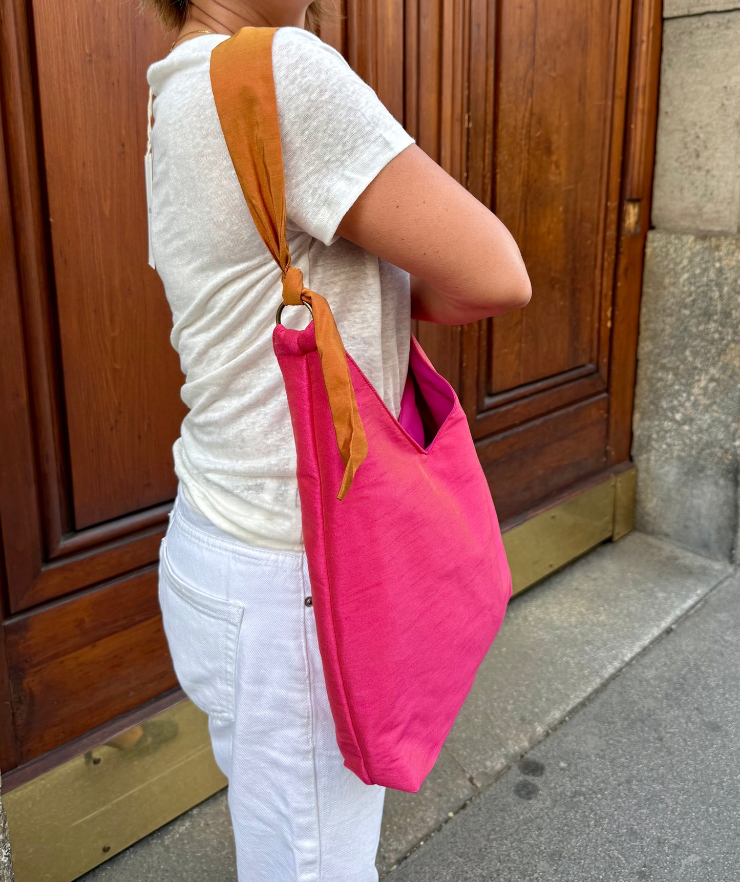 Angie Bag shantung rosa peonia - Manico Twilly  regolabile