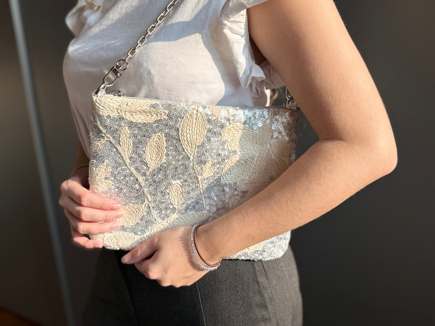 La Poshetta Jacquard paiellettes beige e grigio - Retro in velluto grigio