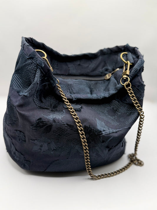 Bignè Jacquard blu notte a fiori in rilievo