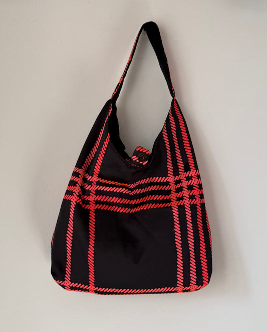 Angie Bag reversibile Jacquard nero e ciliegia - Shantung nero