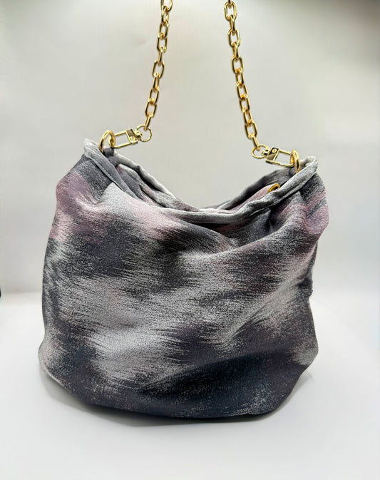 Bignè fantasia grigia con striature fucsia