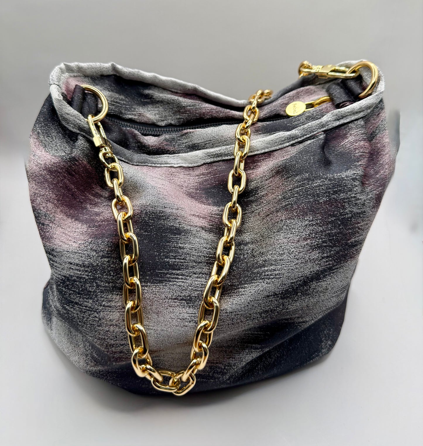 Bignè fantasia grigia con striature fucsia