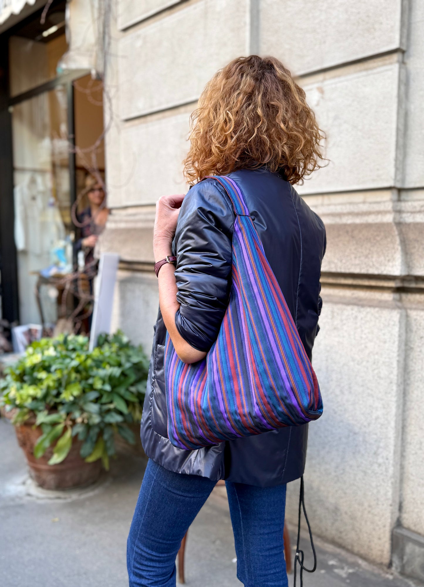 Angie Bag in Shantung a righe viola, blu e nocciola reversibile - Retro nocciola