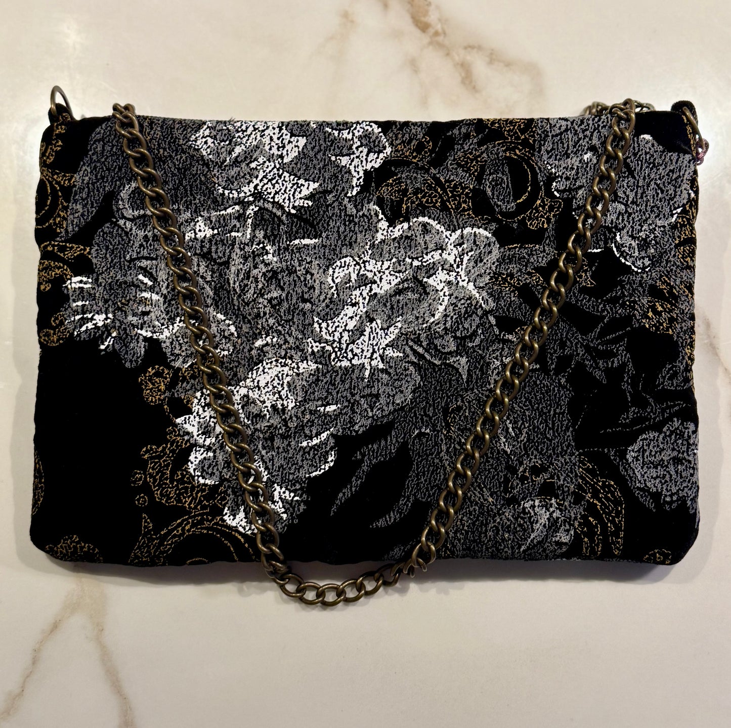 La Poshetta nera in velluto Jacquard a fiori